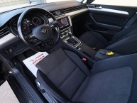 Volkswagen Passat 2.0 CR TDI DSG-Tiptronik Comfortline Sport Navigacija 2xParktronic Kamera ACC-System -New Modell 2020-MAX-VOLL