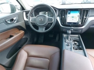 Volvo XC60 2.0 D4 AWD 4x4 Automatik-Geartronic 190 KS MOMENTUM SPORT Virtual Cockpit FULL-LED PANORAMA Navi 2xParktronic -New Modell 2018-MAX-VOLL