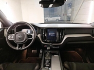 Volvo XC60 2.0 D4 AWD 190KS Geartronic 3xR-Design FULL-LED VIRTUAL COCKPIT PANORAMA FOUR-C Kamera 360 ParkAssist Navigacija Modell 2020