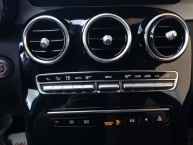 Mercedes-Benz GLC 220d 4Matic 9G-Tronic 194 KS 3xAMG LINE NIGHT PAKET FULL-LED AIRMATIC Kamera ParkAssist FACELIFT