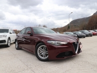 Alfa Romeo Giulia 2.2 JTDM Sportpaket Plus Bi-Xenon + LED Navigacija 2xParktronic Max-Voll 110 kW-150 KS -New Modell 2017-