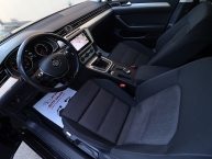 Volkswagen Passat 2.0 CR TDI Comfortline Sport EXCLUSIVE Navigacija Park Assist Kamera MAX-VOLL -New Modell 2019-FACELIFT