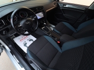 Volkswagen Golf VII 1.6 CR TDI DSG7 IQ.DRIVE Navigacija Kamera Park Assist ACC-System Lane Assist Max-Voll FACELIFT