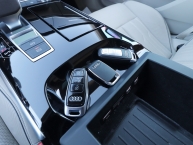 Audi A8 50 TDI Quattro Tiptronik SPORTPAKET EXCLUSIVE PLUS INDIVIDUAL VIRTUAL COCKPIT LASER LICHT ACC Kamera 360° Panorama Soft-Close Max-Voll 210 kW-286 KS -New Modell 2020-LUFTFEDERUNG