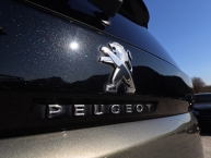 Peugeot 5008 1.6 BlueHDI Tiptronik 7-Sjedišta GT LINE VIRTUAL COCKPIT Kamera 360° Full-LED Panorama MAX-VOLL New Modell 2018
