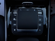 Mercedes-Benz GLA 200d 150KS 8G-Tronic 3xAMG LINE FULL-LED VIRTUAL COCKPIT ParkAssist Kamera Modell 2021