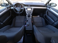 Volkswagen Passat 2.0 CR TDI Karavan COMFORTLINE SPORT Navigacija Park Assist Kamera ACC-System 150 KS MAX-VOLL -New Modell 2017-