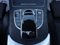 Mercedes-Benz C 220d 4Matic 9G-Tronic 194 KS AVANTGARDE NIGHT PAKET MULTIBEAM LED VIRTUAL COCKPIT PANORAMA DISTRONIC PLUS Kamera 360° Park Assist  Max-Voll FACELIFT