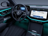 Mercedes-Benz E 220d 9G-Tronic AVANTGARDE DIGITAL LIGHT VIRTUAL COCKPIT Kamera New Modell 2024