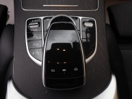 Mercedes-Benz C 300d 4Matic 9G-Tronic Avantgarde FULL-LED Kamera 360° Park Assist 245 KS MAX-VOLL FACELIFT