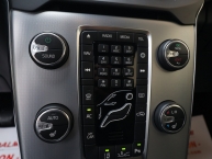 Volvo V40 2.0 D2 INSCRIPTION EXCLUSIVE VIRTUAL COCKPIT FULL-LED Navigacija 2xParktronic ACC-System 120 KS MAX-VOLL -New Modell 2018-