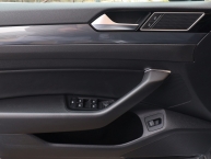 Volkswagen Arteon 2.0 CR TDI 4Motion DSG-Tiptronik 240 KS 3xR-LINE SPORT FULL-LED PANORAMA VIRTUAL COCKPIT Navigacija Park Assist Kamera ACC-System New Modell 2020 MAX-VOLL