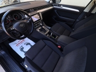Volkswagen Passat 1.6 CR TDI DSG7-Tiptronik Comfortline Sport Navigacija Park Assist Kamera MAX-VOLL -New Modell 2020-